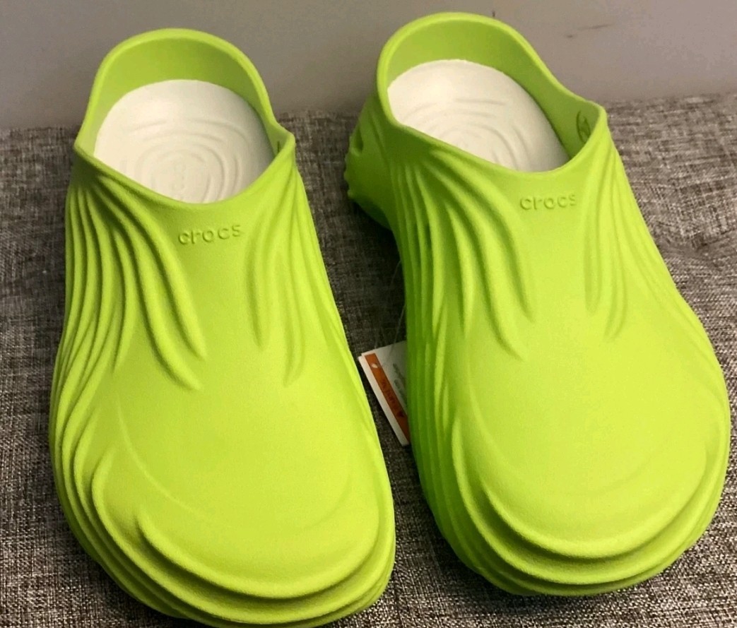 Crocs Echo Wave Lime Punch Volt Sz.9M / 11W