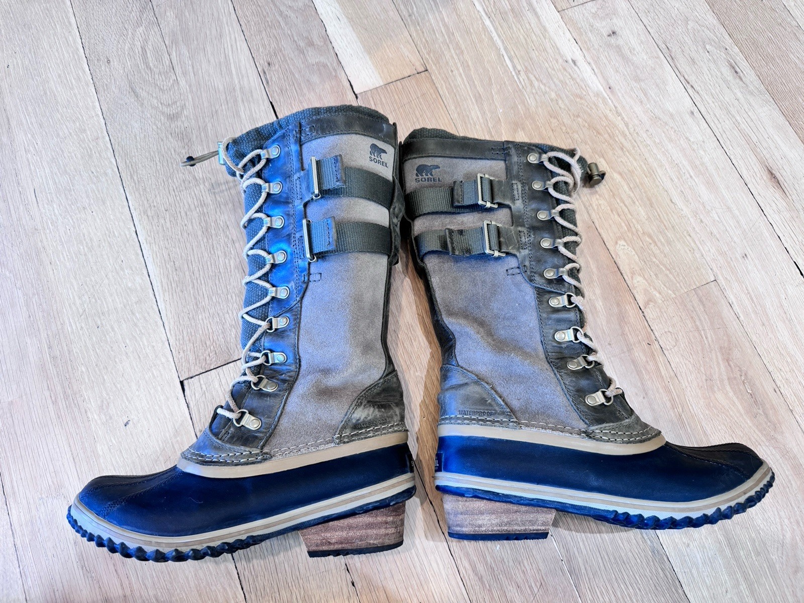 Sorel Conquest Carly II Tall Waterproof Winter Boots Womens Size 8.5 EUR 39.5