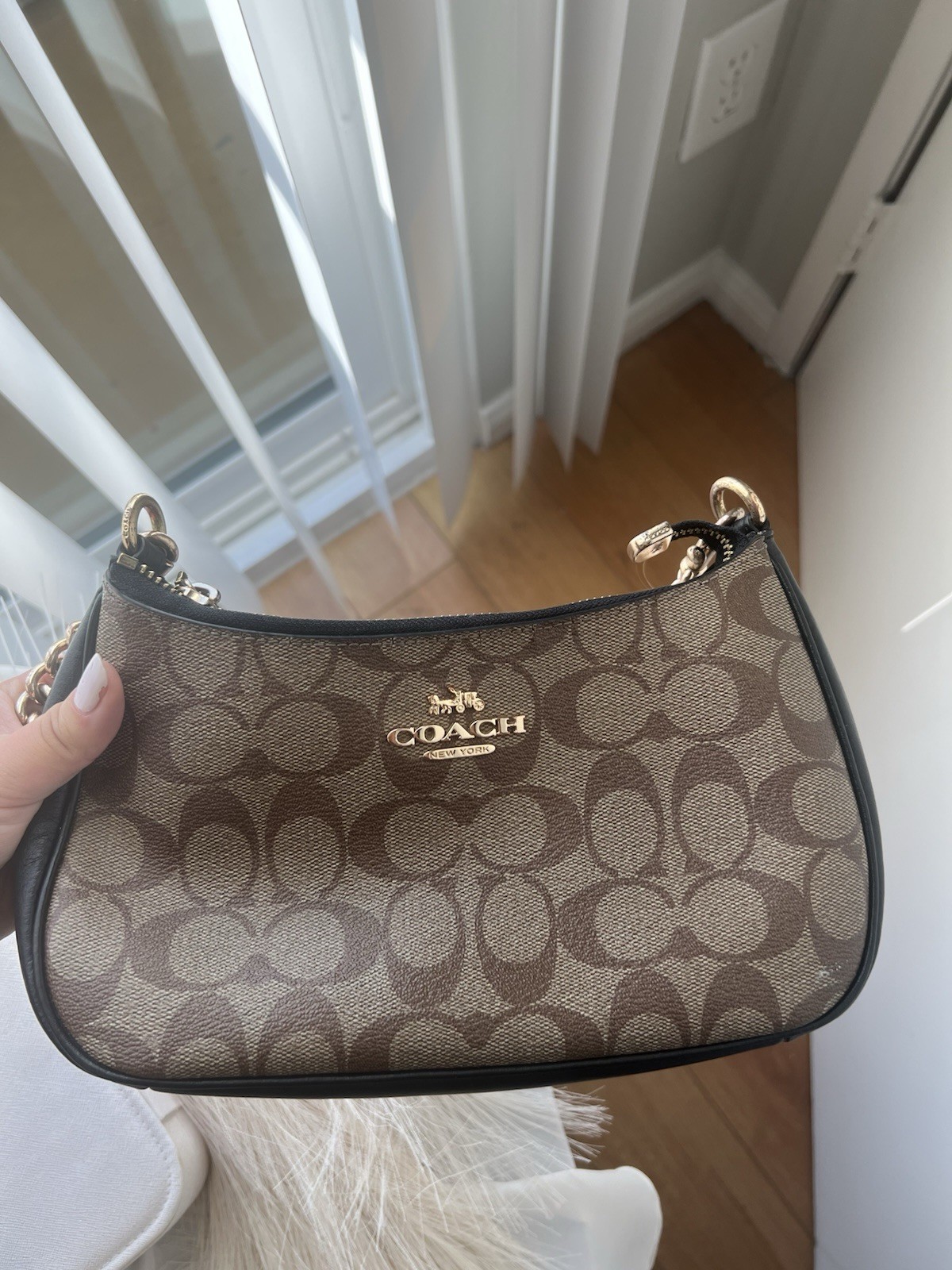 Coach Brown/Black Signature Logo Small Shoulder Bag Zip Top Chain Detachable