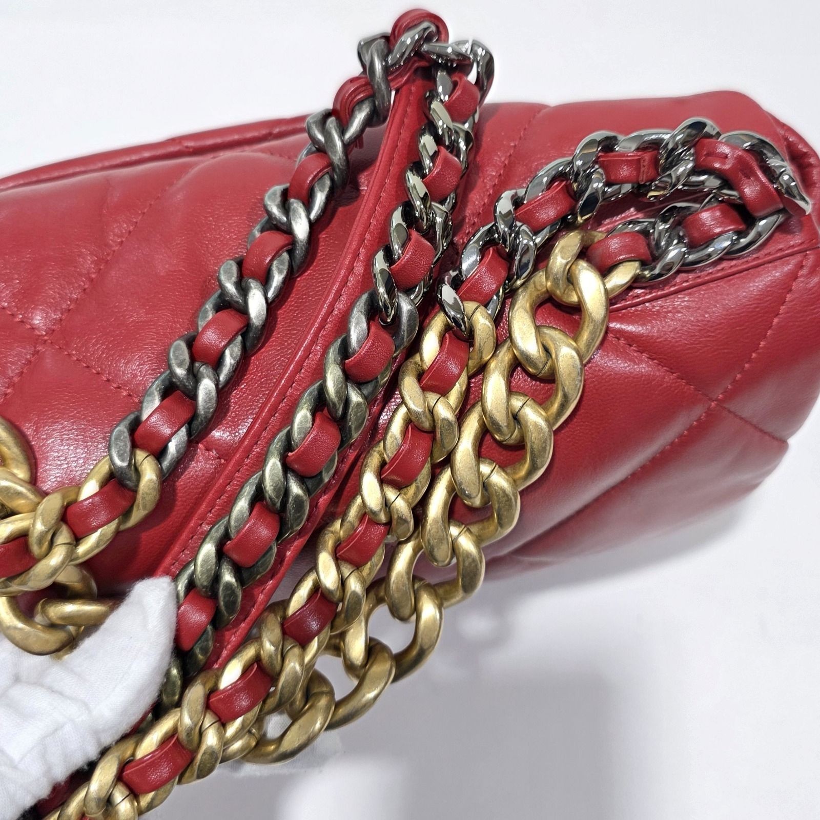 Chanel 19 Flap Red Mixed-Metal Chain Hardware Bag 29x17x9cm SN: 30512326