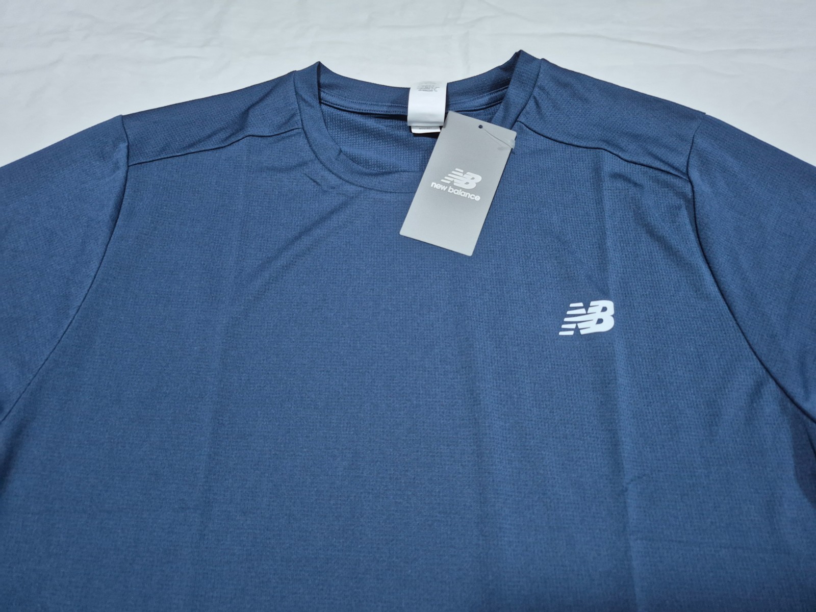 New Balance Men’s Fast Drying -Moisture Wicking Running Sports shirt Polyester
