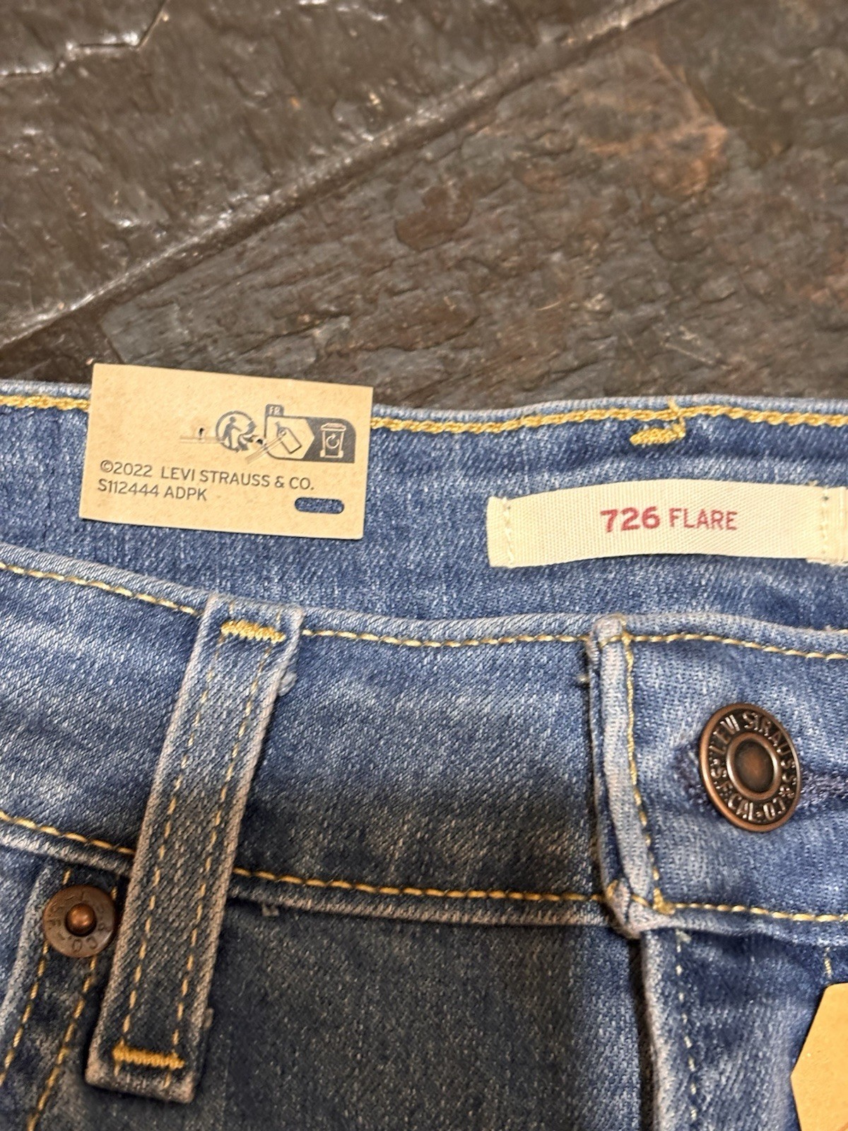 Levi’s 726 High Rise Flare Jeans Split Hem Medium Wash Women’s 29 X 32 Y2K Boho