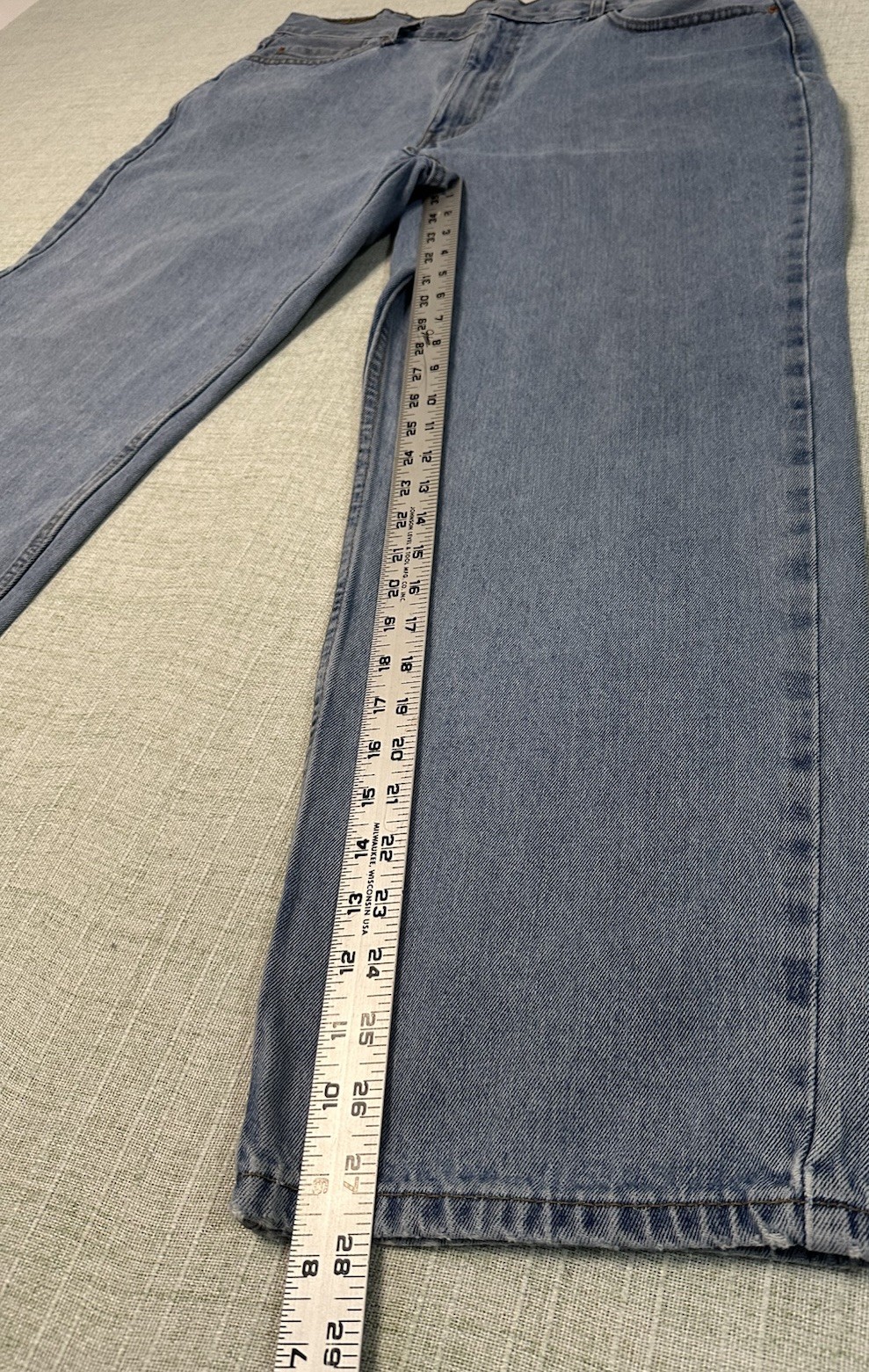 Levi’s 550 Relaxed Fit Medium Blue 100% Cotton Denim Jeans Men’s 40X30
