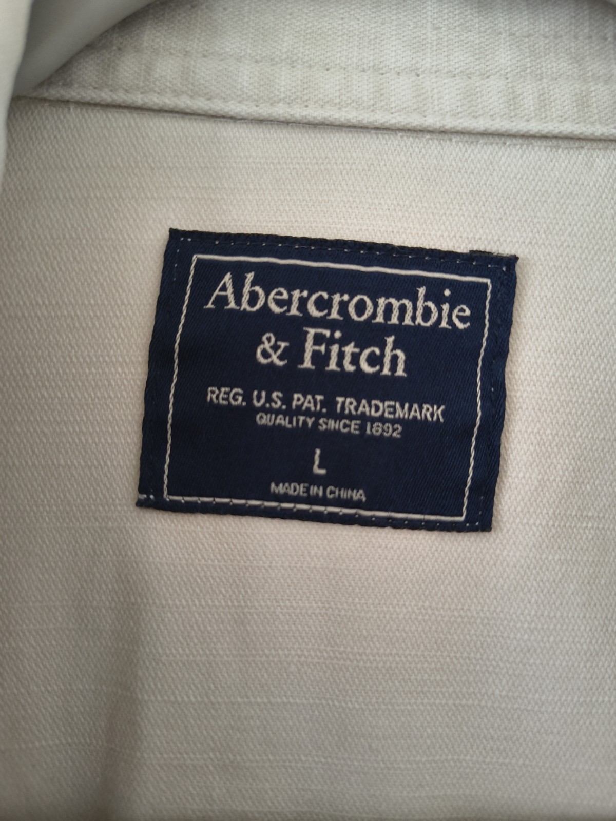 ✨ ABERCROMBIE & FITCH ✨ 🤍 Classic Beige Utility Jacket 🖤 Button Front Closure