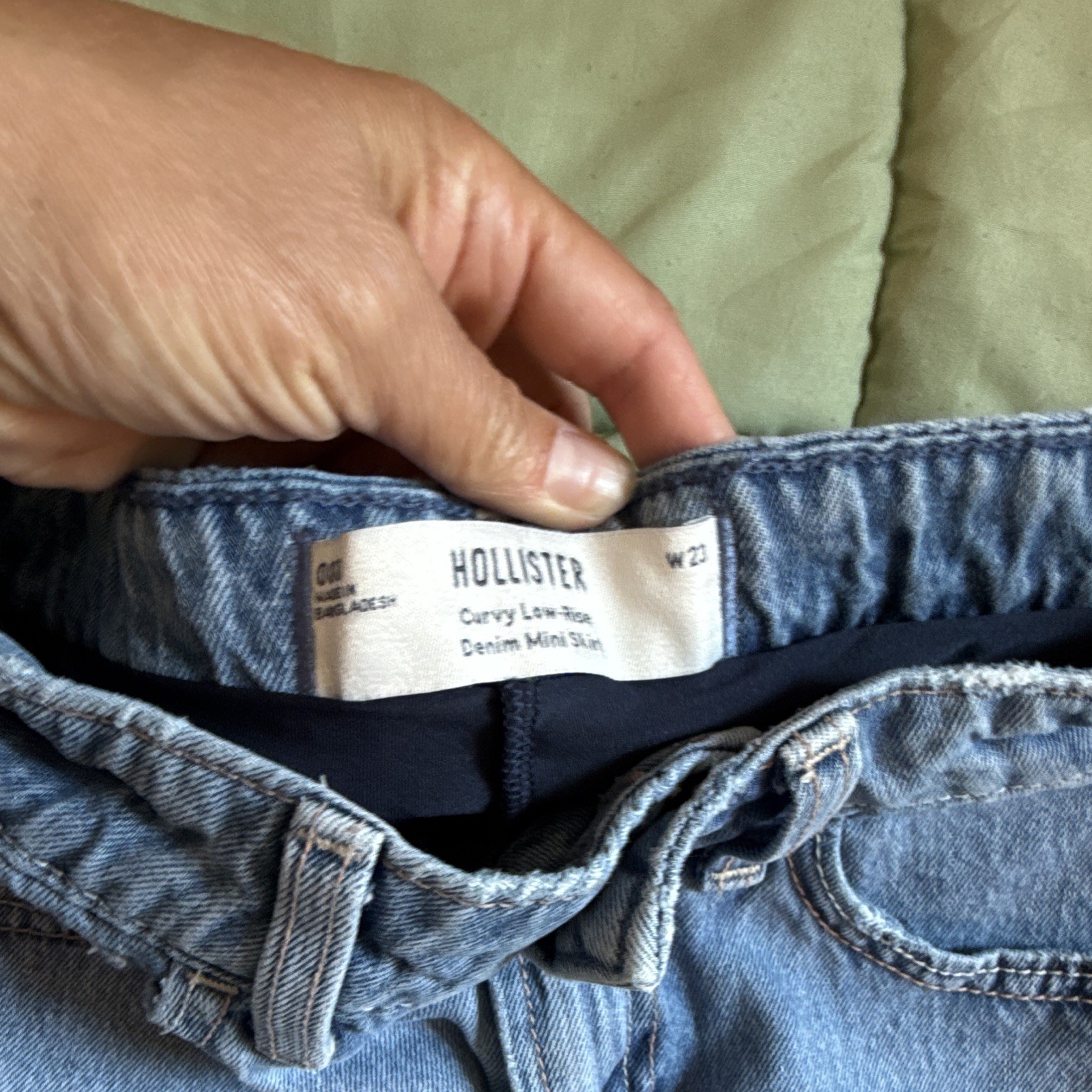 Hollister Blue Denim Mini Skirt W23 Low Rise Solid Pockets Button Closure