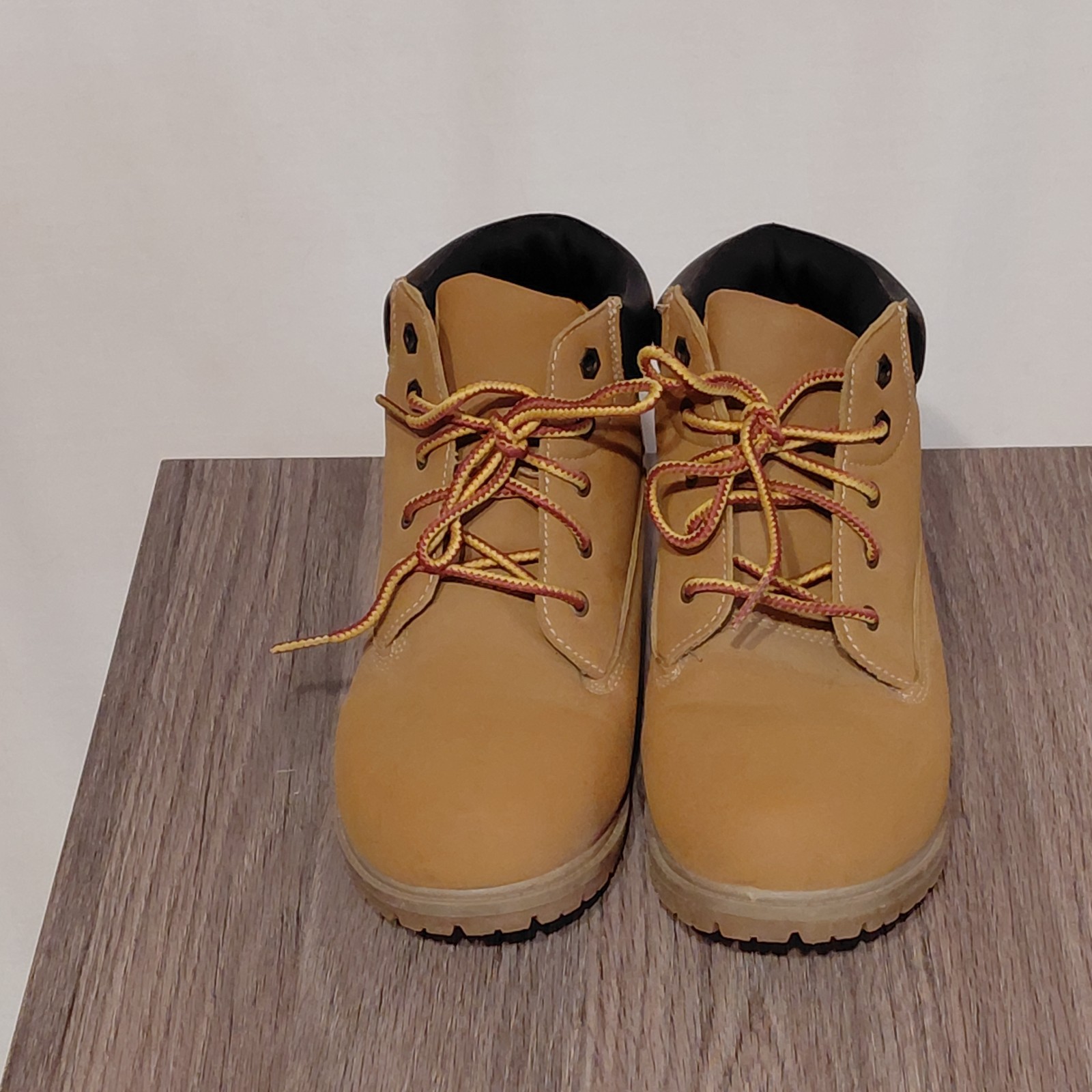 Wonder Nation Boys Tucker Boots, Size 6 Wheat Excellent Condition