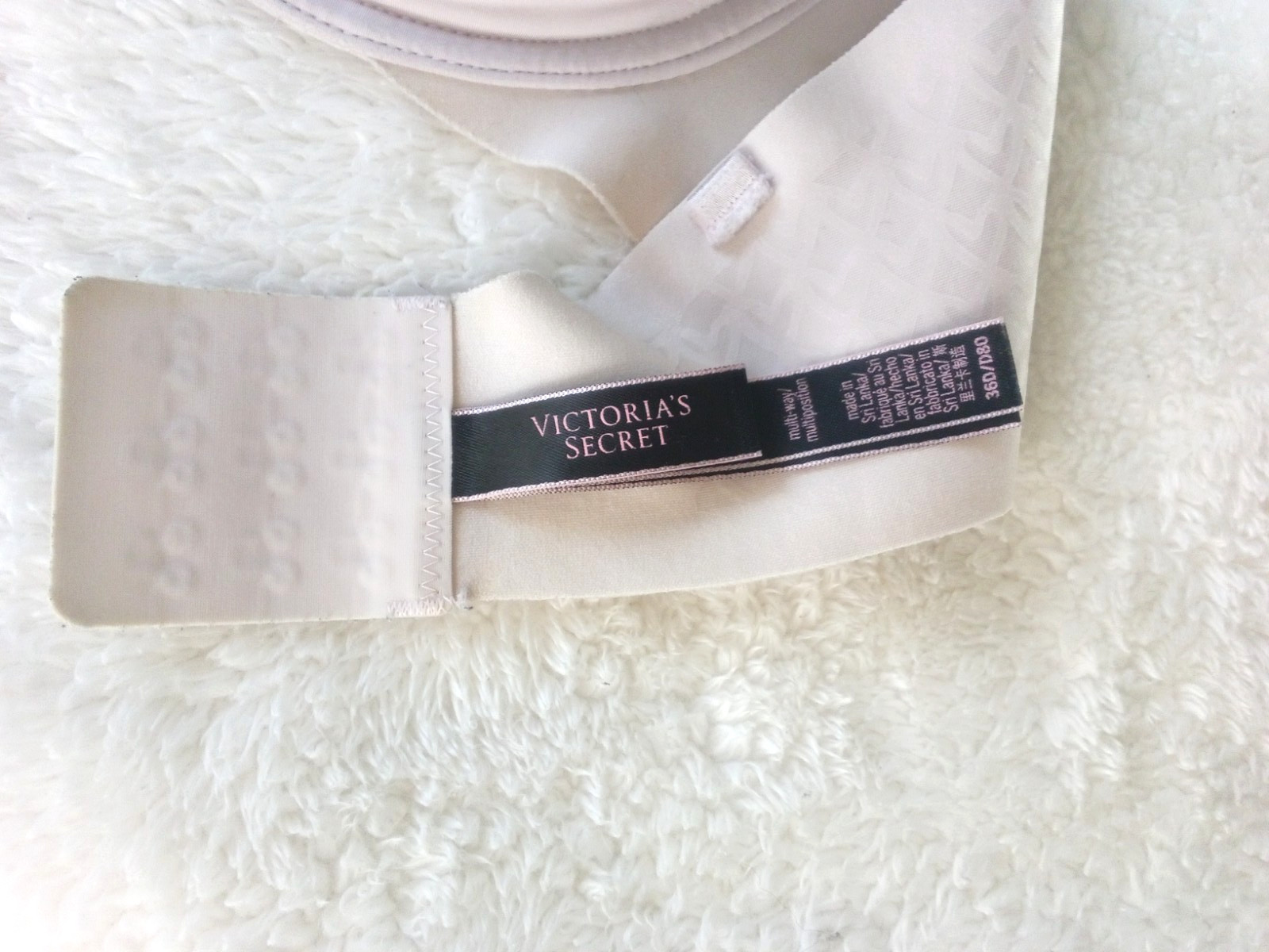 Victoria’s Secret Multi-Way Bra Beige/ Nude Underwire, Missing Removable Straps