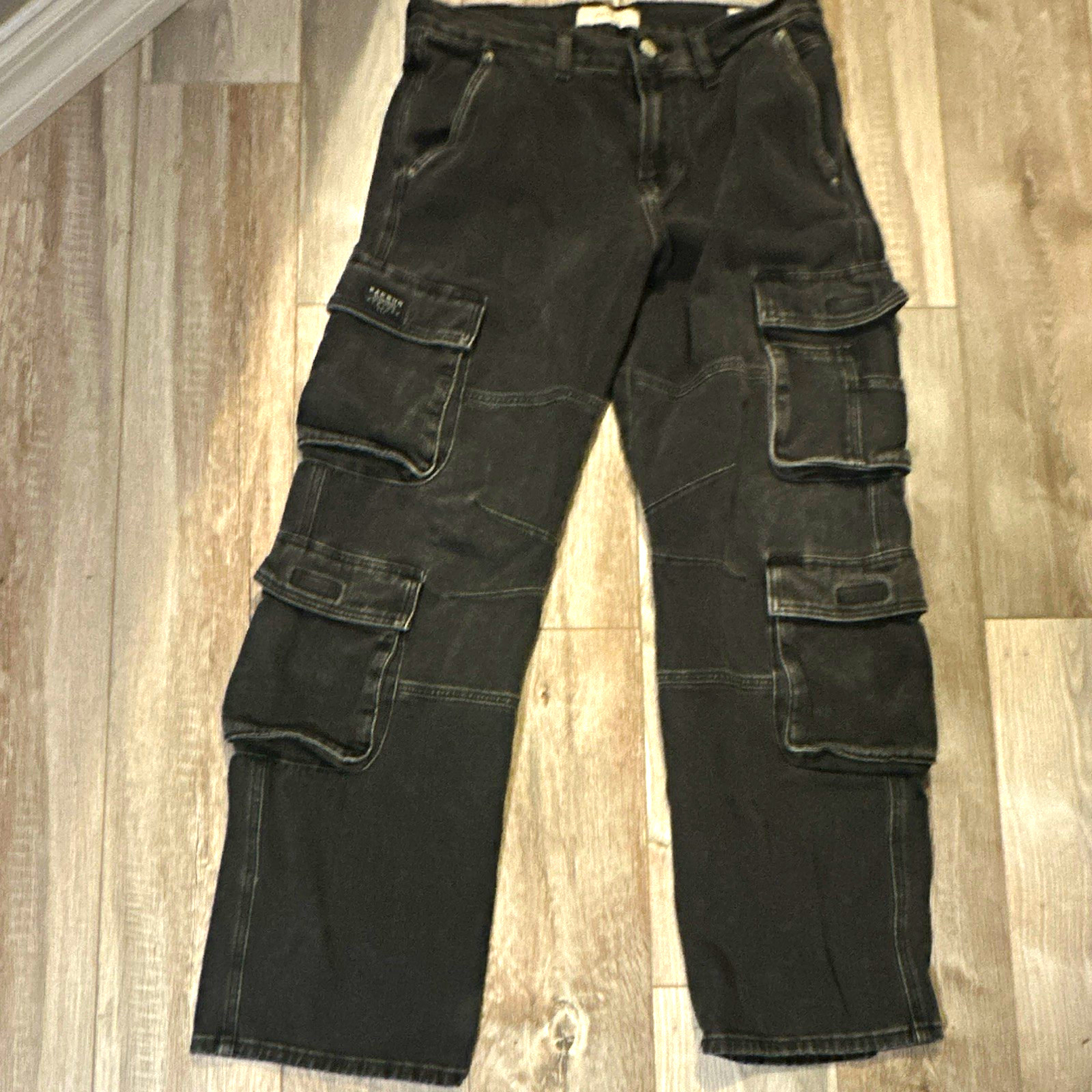 PacSun Men’s Baggy Black Denim Cargo Jeans Logo Pockets Button Zip 31×32