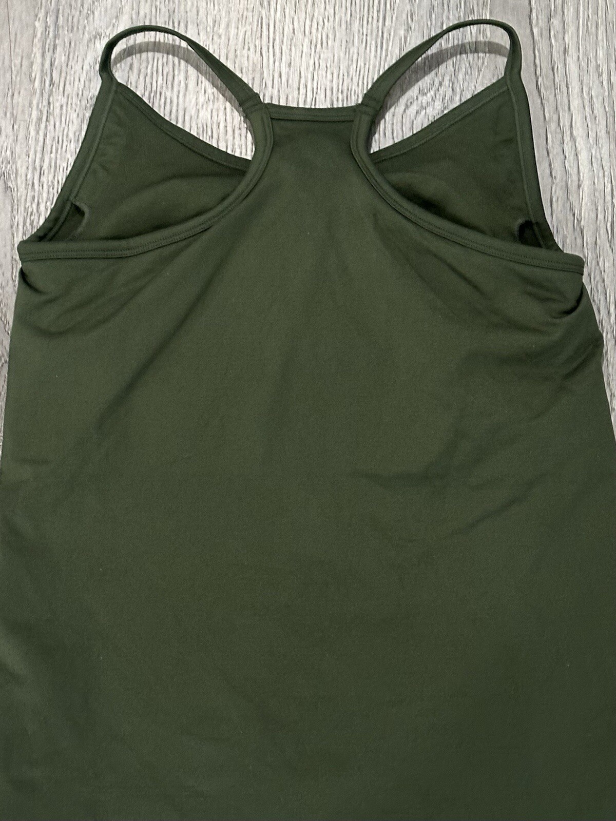 Amazon Essentials Women’s Active Slim-Fit Racerback Tank Built-in Bra Dark Olive