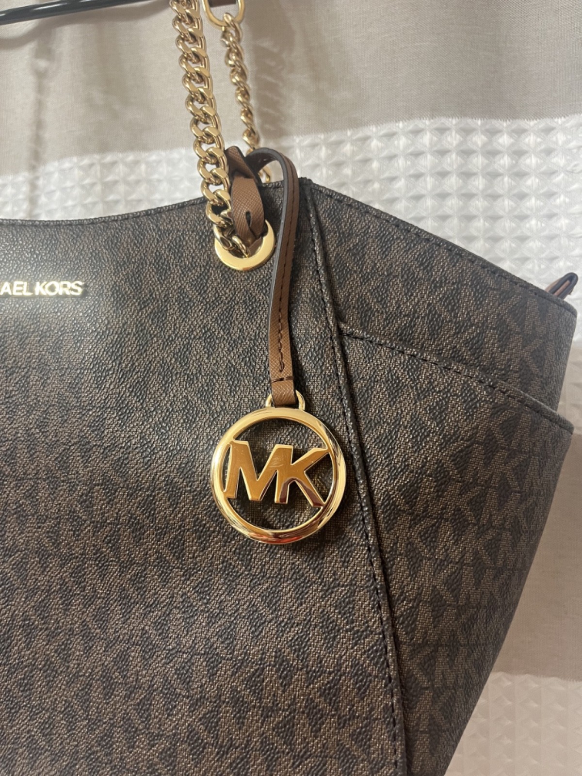 Michael Kors Authentic Brown Tote Handbag Barely Used with MK Logo