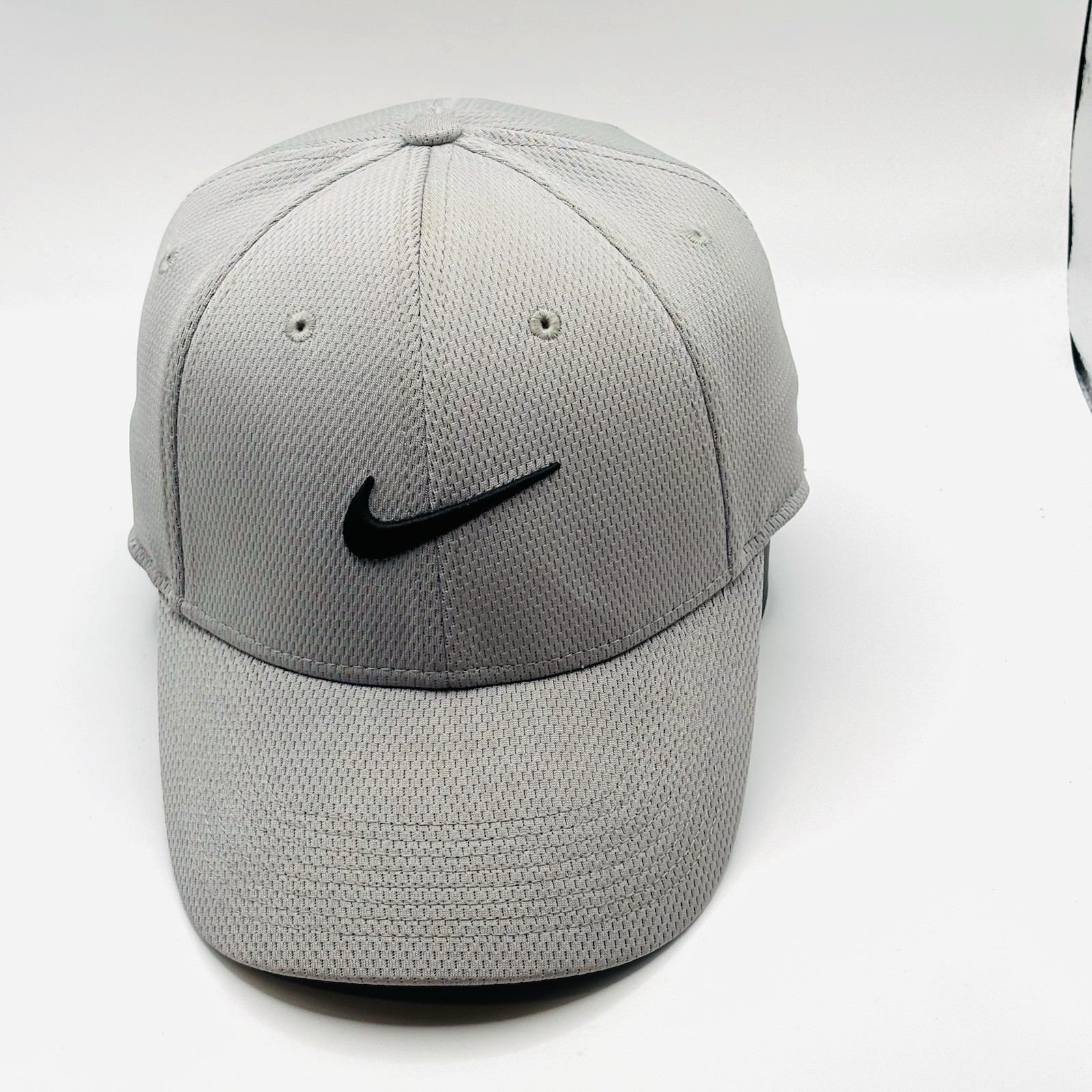 NIKE Legacy91 Dri-Fit Adjustable Unisex Gray Baseball Golf Cap Hat One Size