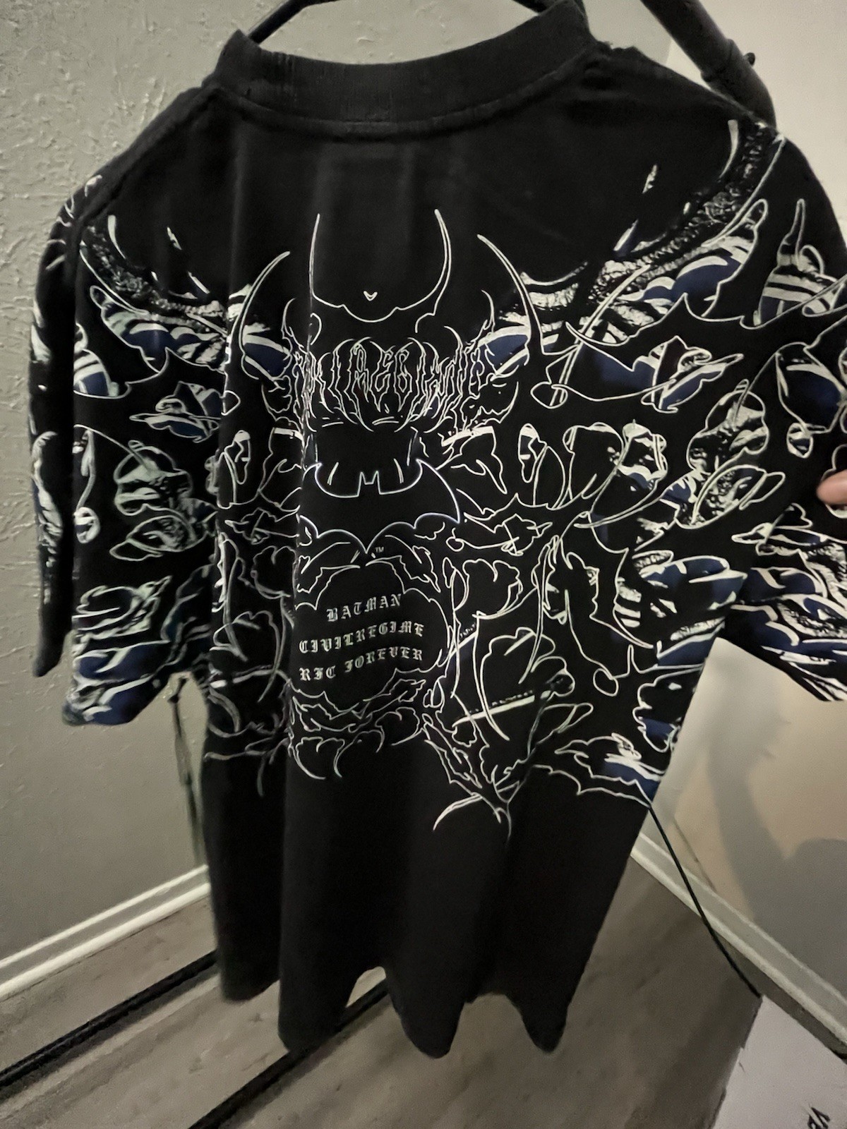 Civil Regime Men’s Batman Throne Knight Oversized Graphic Tee Black Cotton S