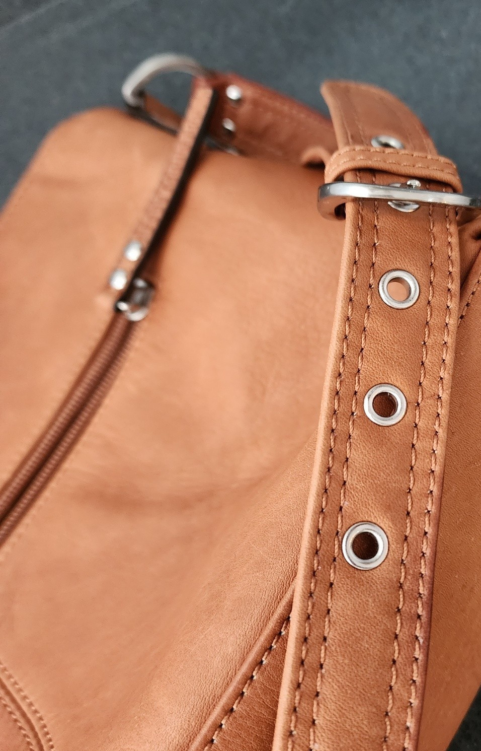 VTG NWT Macy’s Tan High Country Genuine Leather Handbag Purse 13.5×8.75 inches