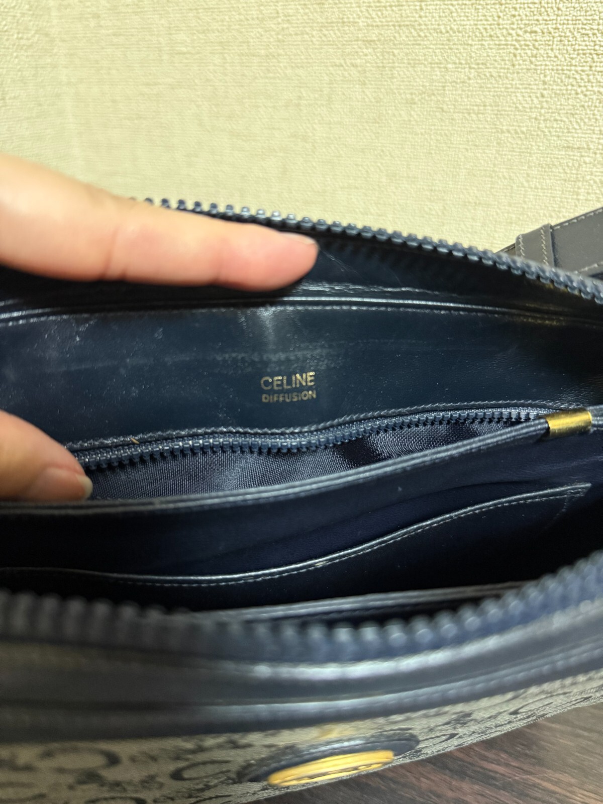 CELINE C Sulky Shoulder Bag Navy Leather Vintage Auth