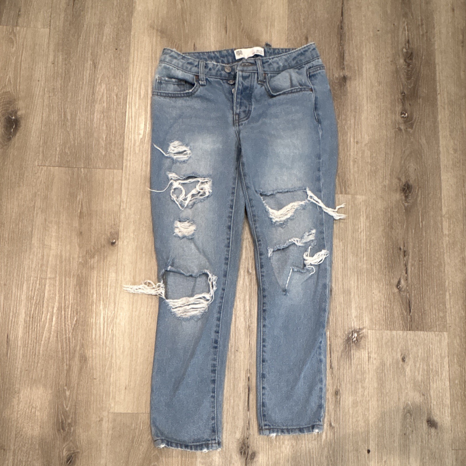 RSQ Women’s Light Wash Distressed Blue Denim Jeans Regular Fit 5-Pocket