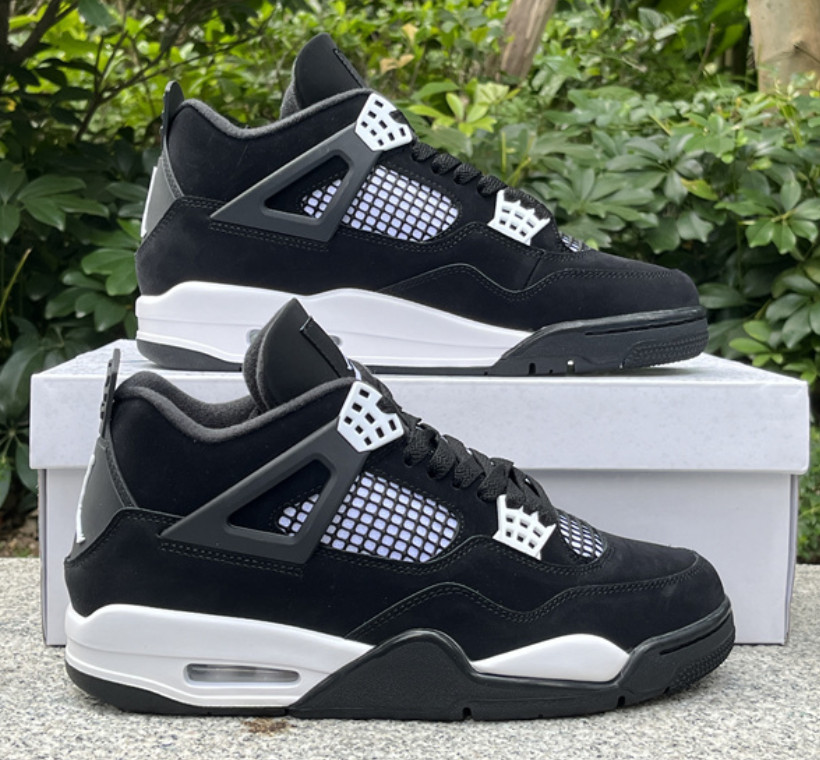 Nike Air Jordan 4 “White Thunder” Men’s Retro Mid Top Basketball Shoes