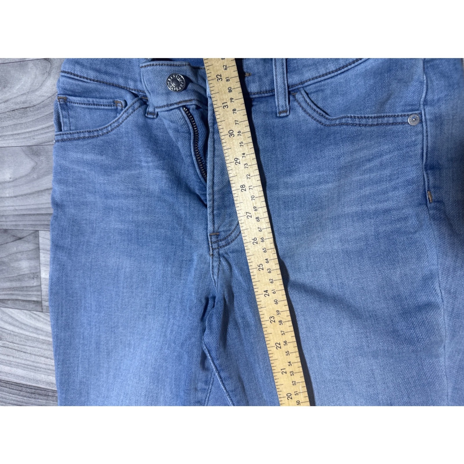Express Womens Light Wash Cropped Skinny Mid Rise Jeans Size 6R Denim Blue