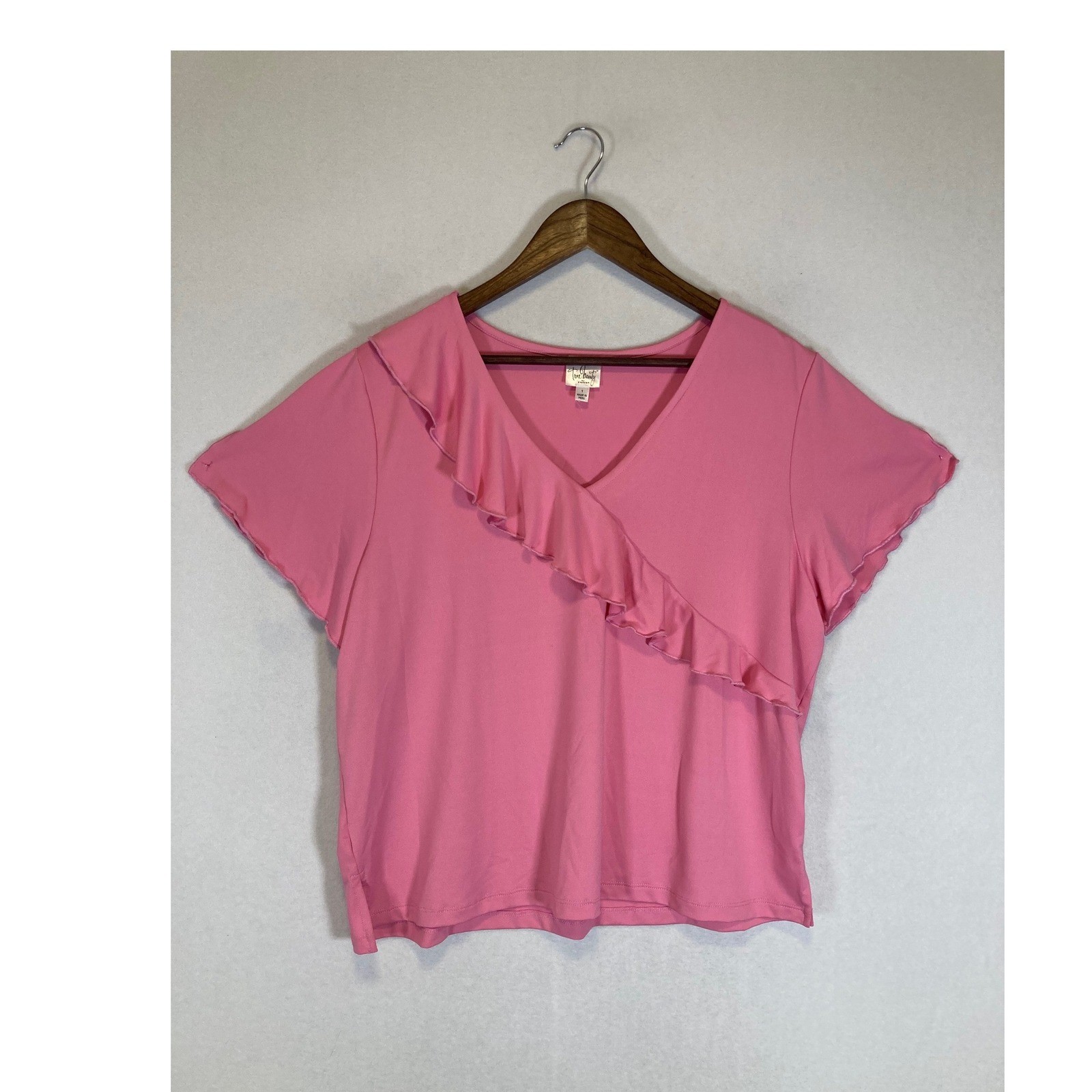 Coquette True Beauty by Emme Women 1X Pink Ruffle Split Sleeve V-Neck Top