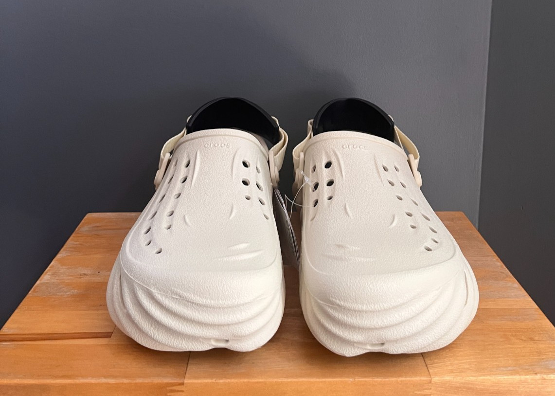 Crocs Bone (Off-White) / Black Echo Clogs US Men 9, 11 NWT