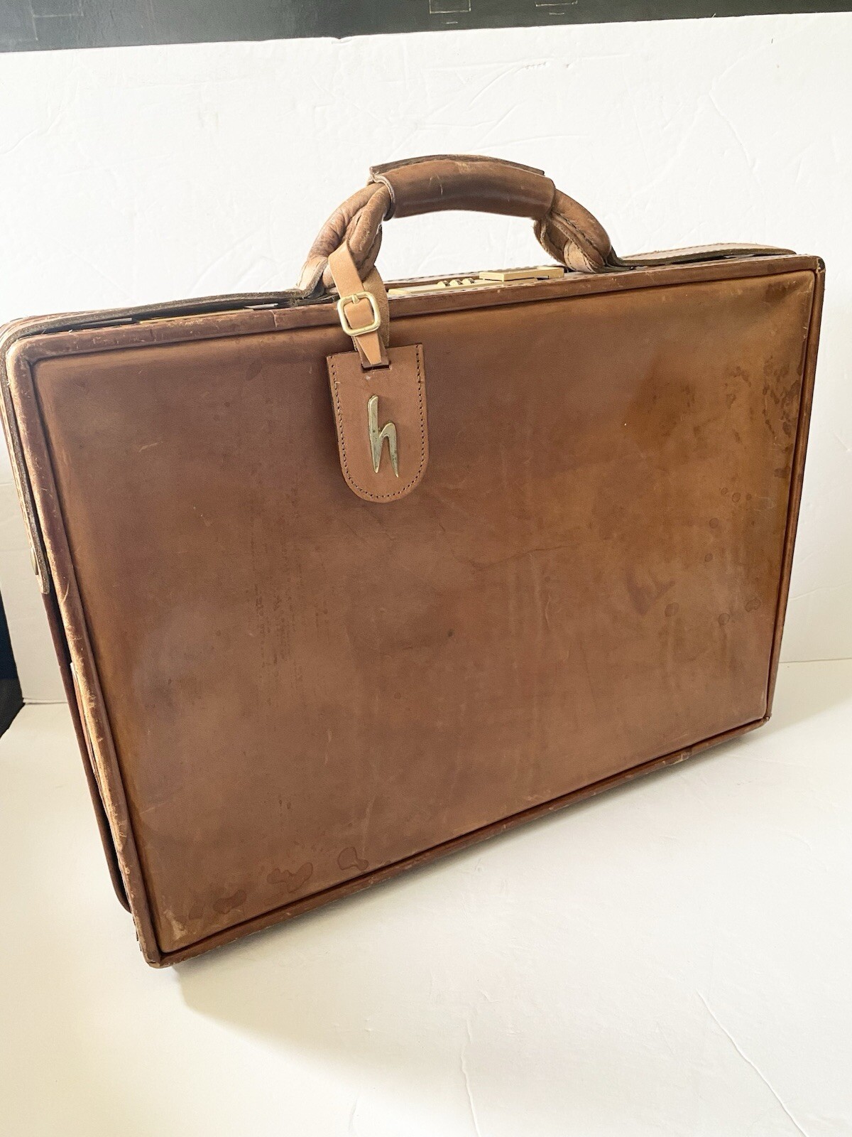 Vintage Hartmann Belting Leather 18 Inch Attache Briefcase Brown