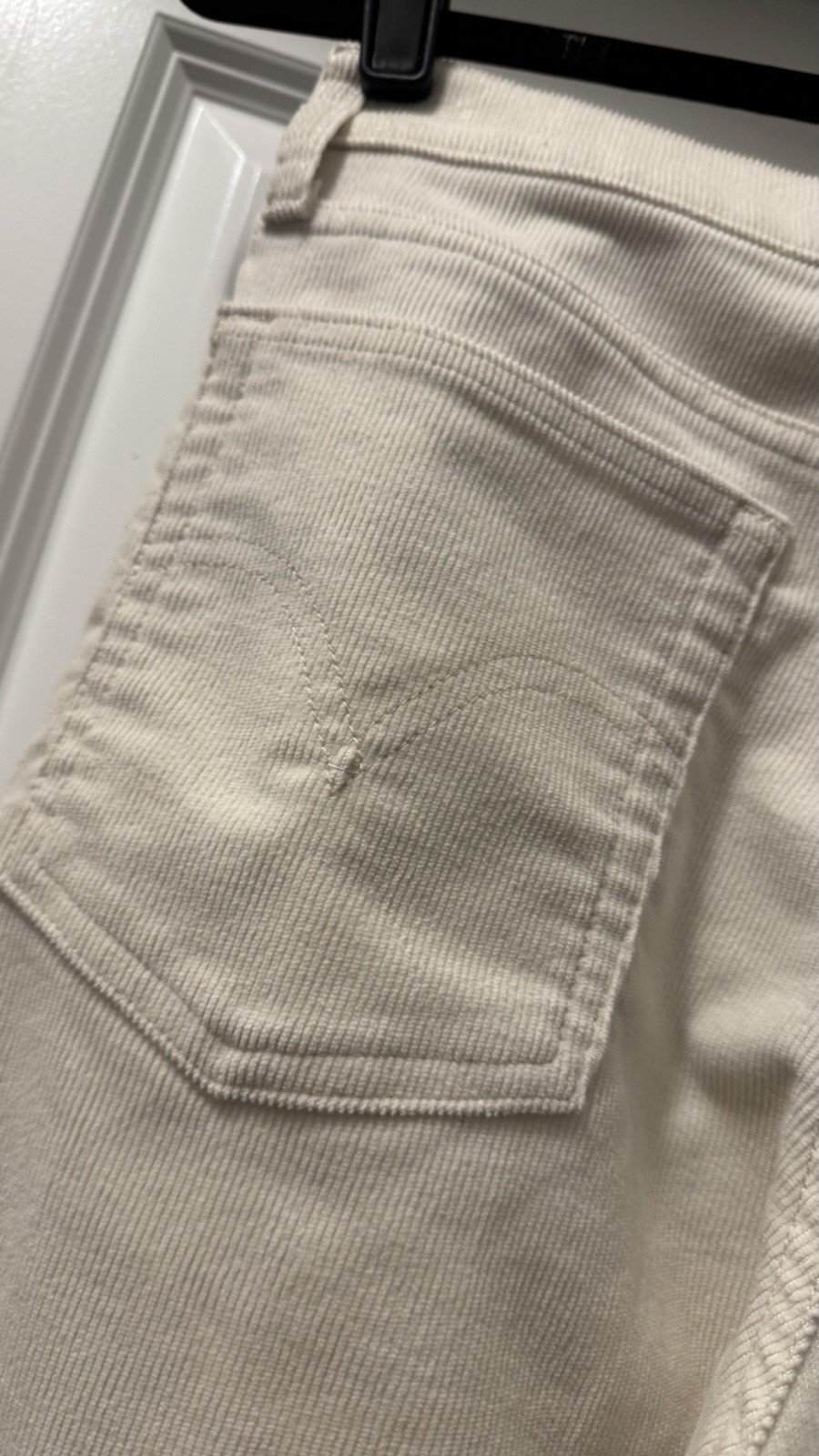 Levis Womens Cotton Corduroy Buttoned Wedgie Straight Pants Cream Size 29