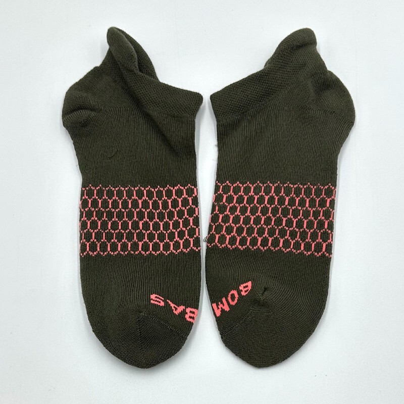 Bombas 4 pairs Women’s Solid Ankle Socks Honeycomb Size Large 4 Colors Mix