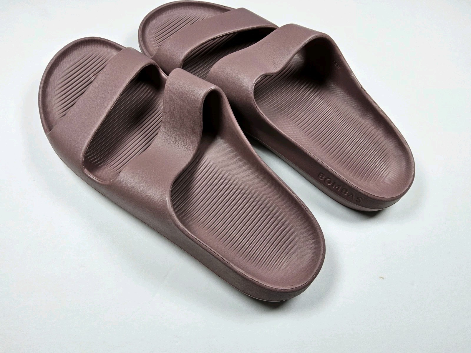 Bombas Women’s Friday Slides Waterproof Lightweight Sandals Size 9