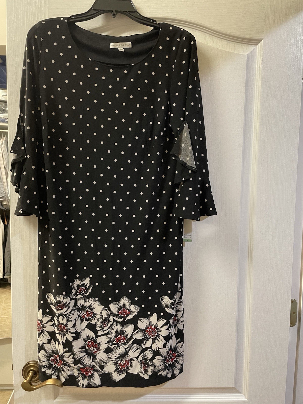 Sandra Darren Ladies Beautiful Black & White Polka Dot Floral Dress – Size 8