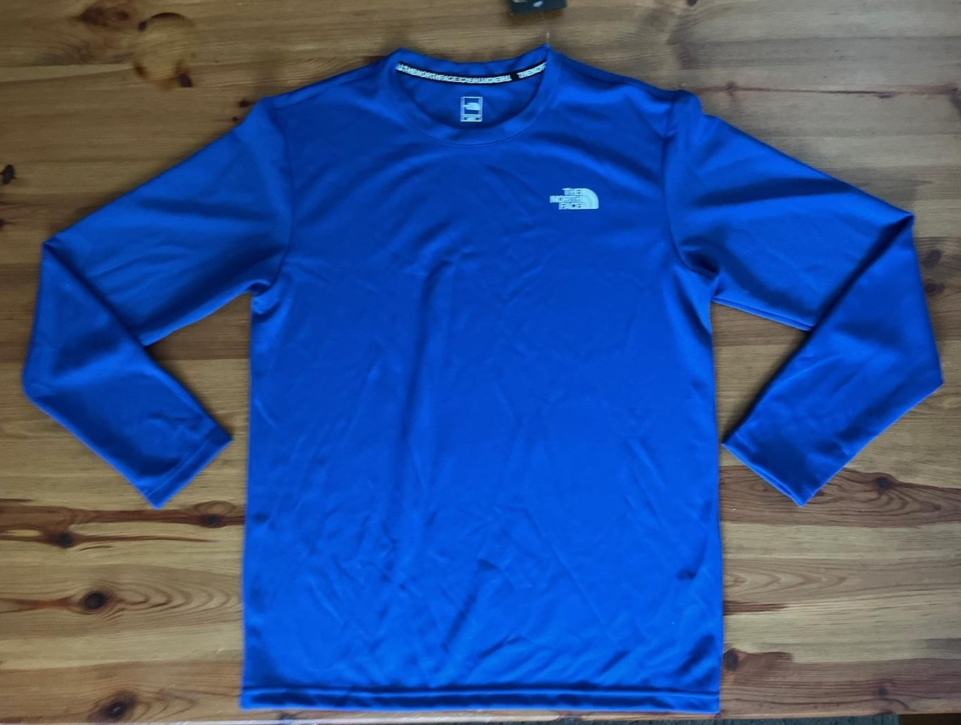 The North Face Royal Blue NWT Size M/95 Med Long Sleeve Stretch Shirt Korean Tag