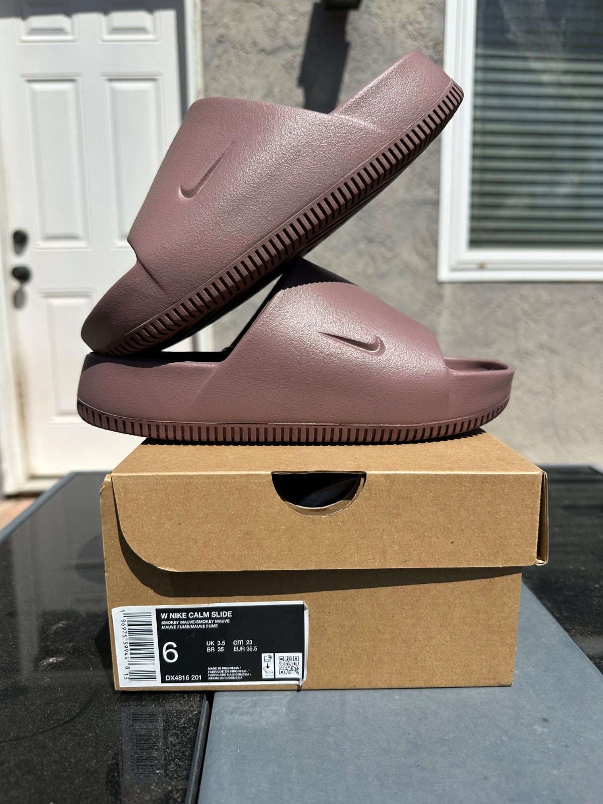 **Brand New** Nike Womens Calm Slide – size 6 – Smokey Mauve