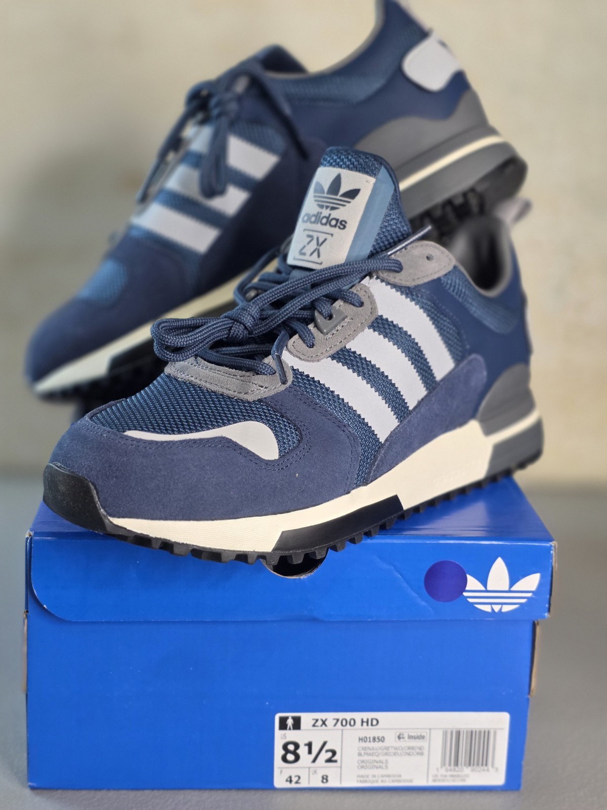 adidas ZX 700 HD Crew Navy Men’s Low Top Lace-Up Mesh Sneakers H01850