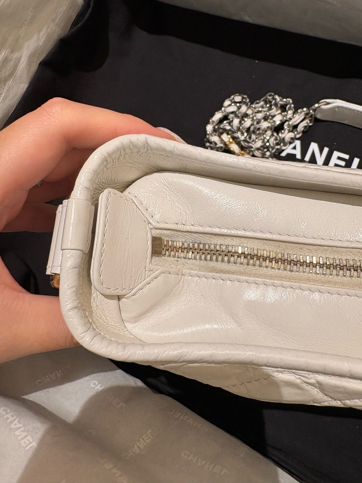 Chanel Pre-Owned Authentic Hobo Bag 20*15*8cm Free Tracked Shipping