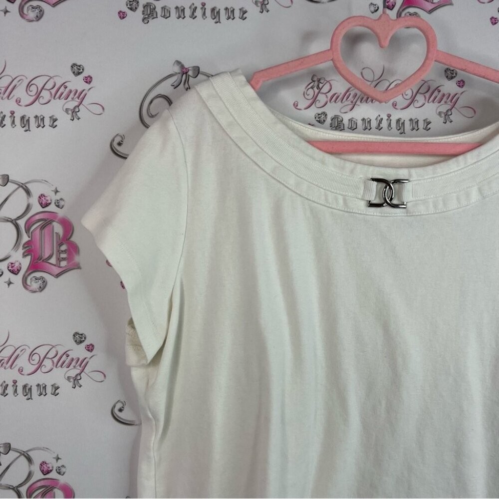 Rafaella tshirt metal clasp detail ring neckline Elegant White Women’s Top
