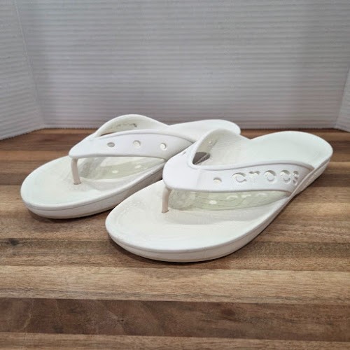 Crocs Baya Flip Flops White Sandals Mens 8 Womens 10 Iconic Comfort Thong Slide