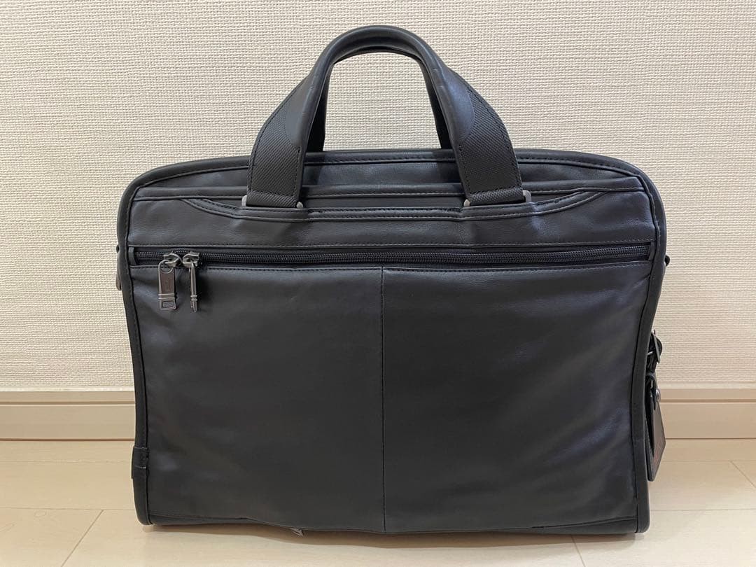 TUMI business bag leather 9603108DL3 extremely beautiful