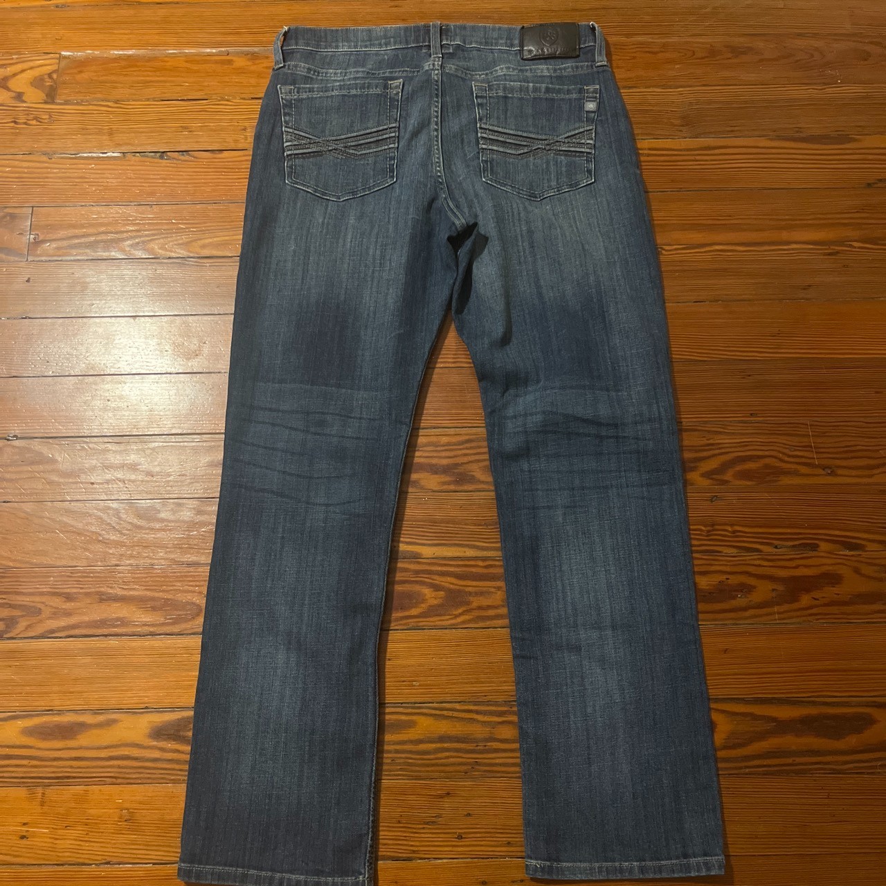 Rock & Republic Jeans Mens 36×32 Straight Leg Dark Wash Blue DenimDistressedFade