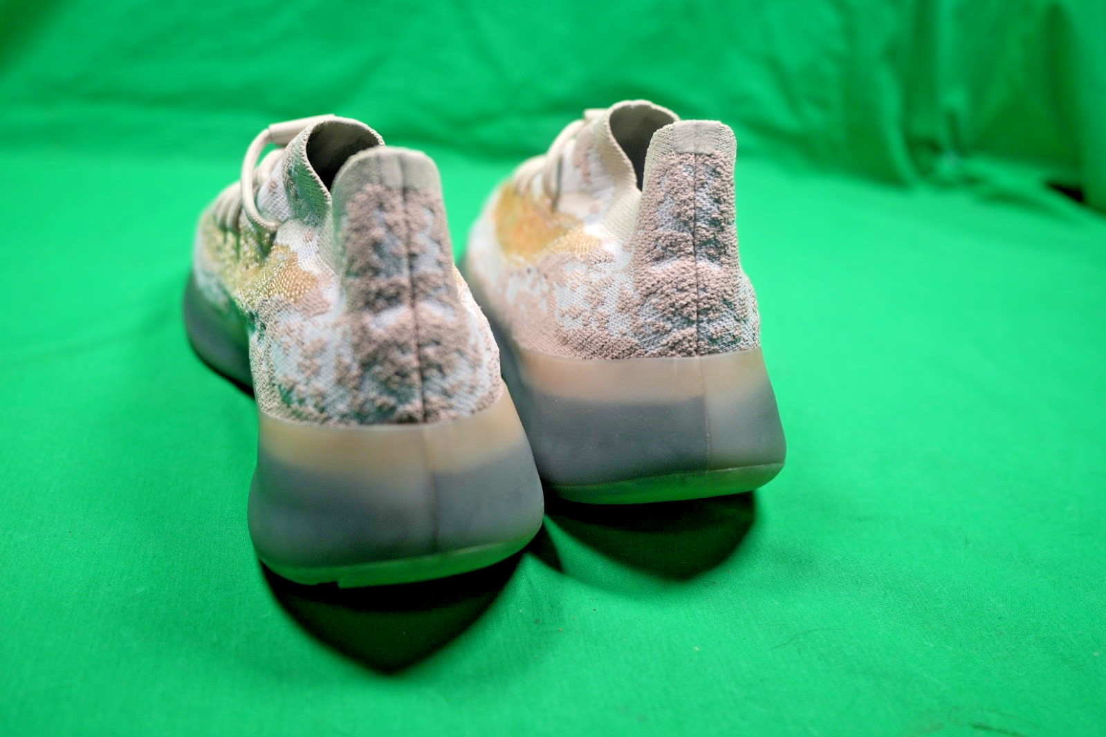 adidas Yeezy Boost 380 Pepper Non-Reflective W/ Box Size 10.5