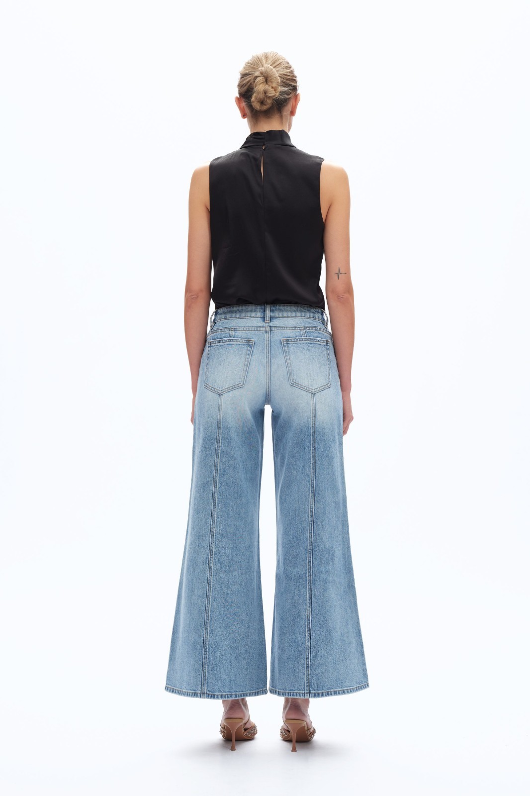 Bayeas Nordstrom mid-rise flare sparkle embellished jeans 26