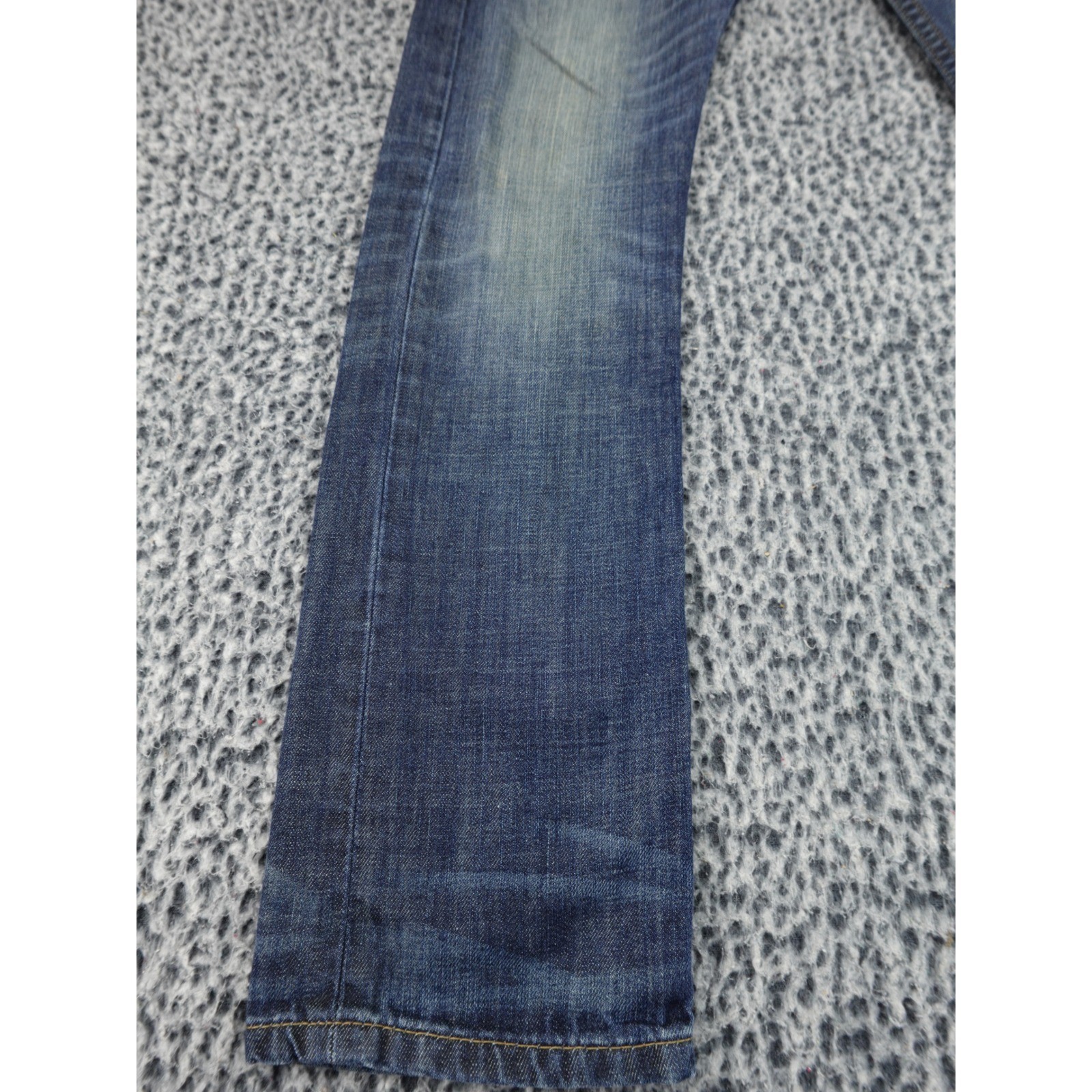 Levis 513 Slim Fit Mens Size 30 Blue Jeans Medium Wash Denim
