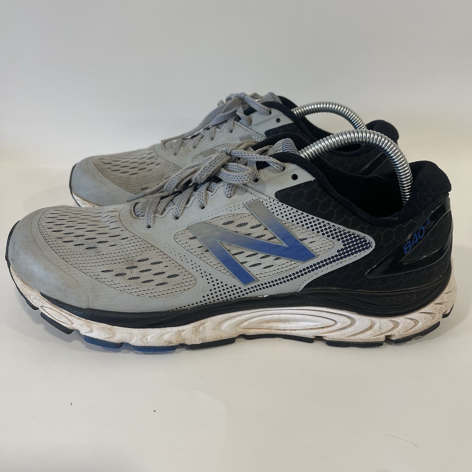 New Balance 840v4 Sneakers Mens 10 Silver Mink M840GB4 Workout Athleisure Shoes