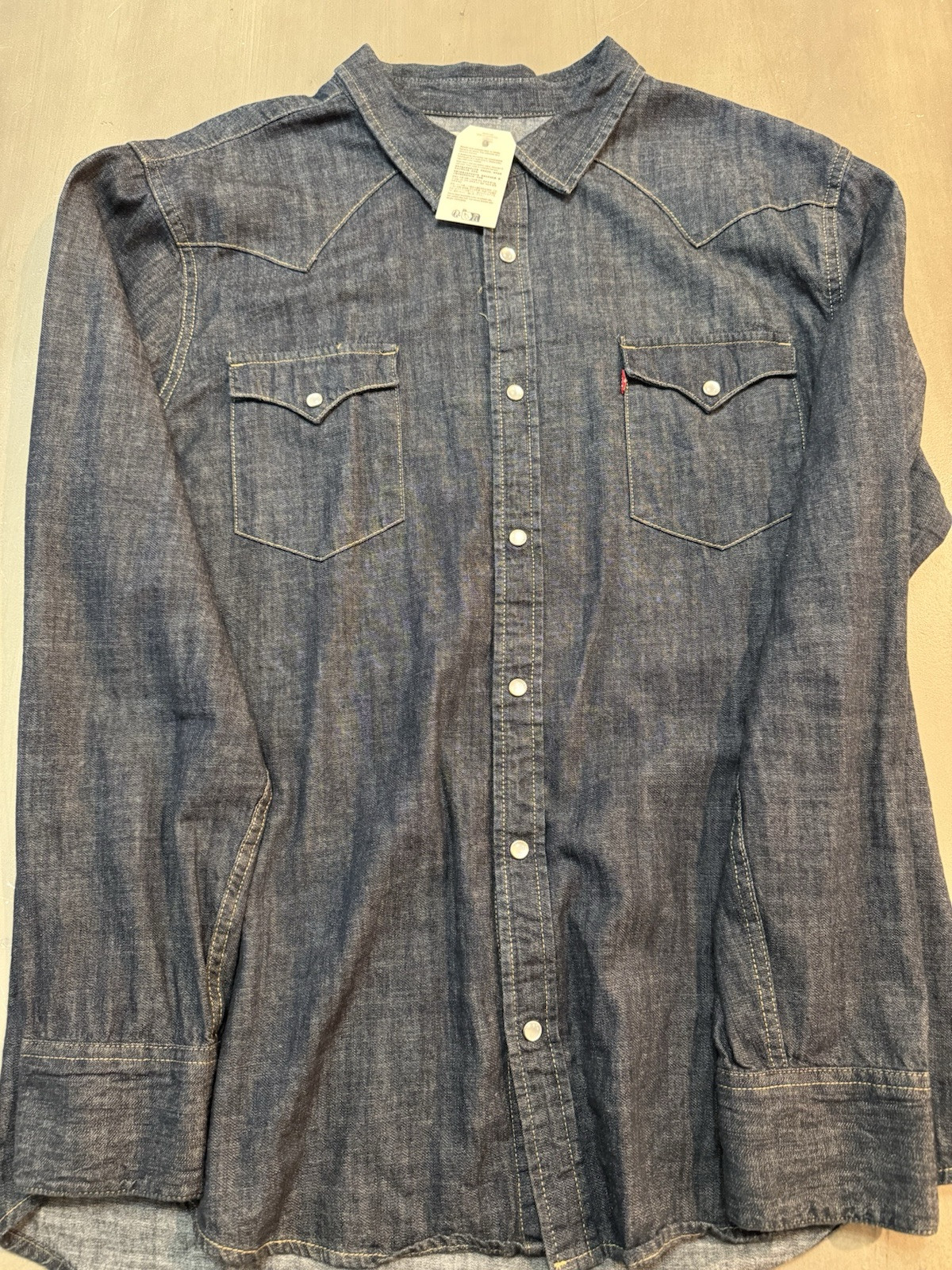 Levi’s Denim Shirt Pearl Snaps XL NWOT Dark Wash 3lylw2262 Western Long Sleeve