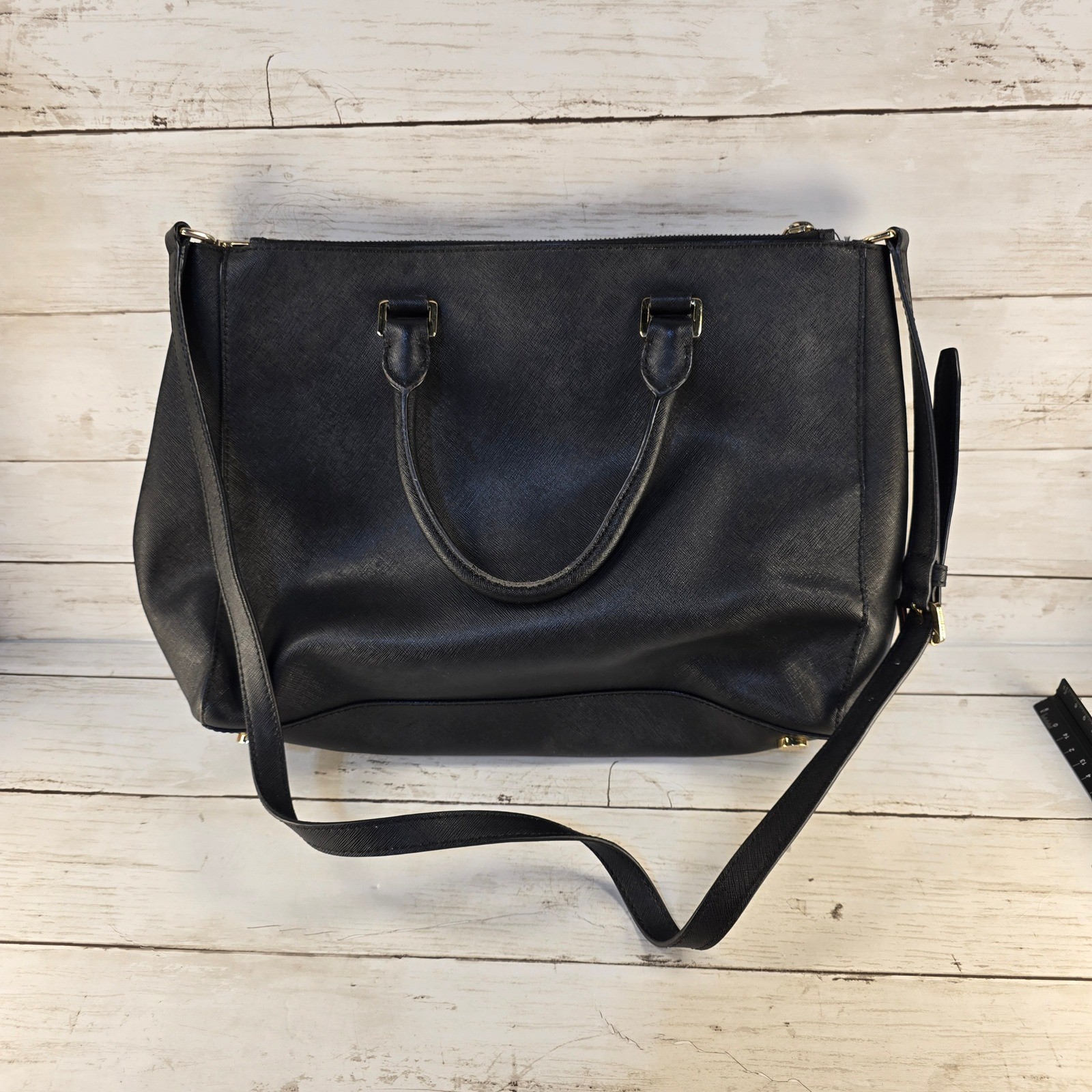 Michael Kors Savannah Satchel Black Saffiano Leather Gold Hardware Tote Bag