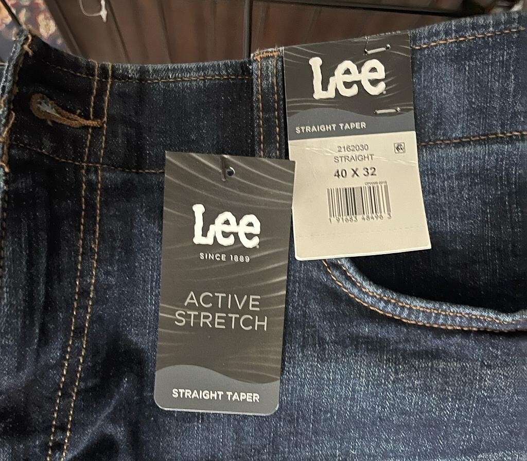 Mens Lee Jeans 40×32 Straight Taper Leg Active Stretch Brand New With Tags