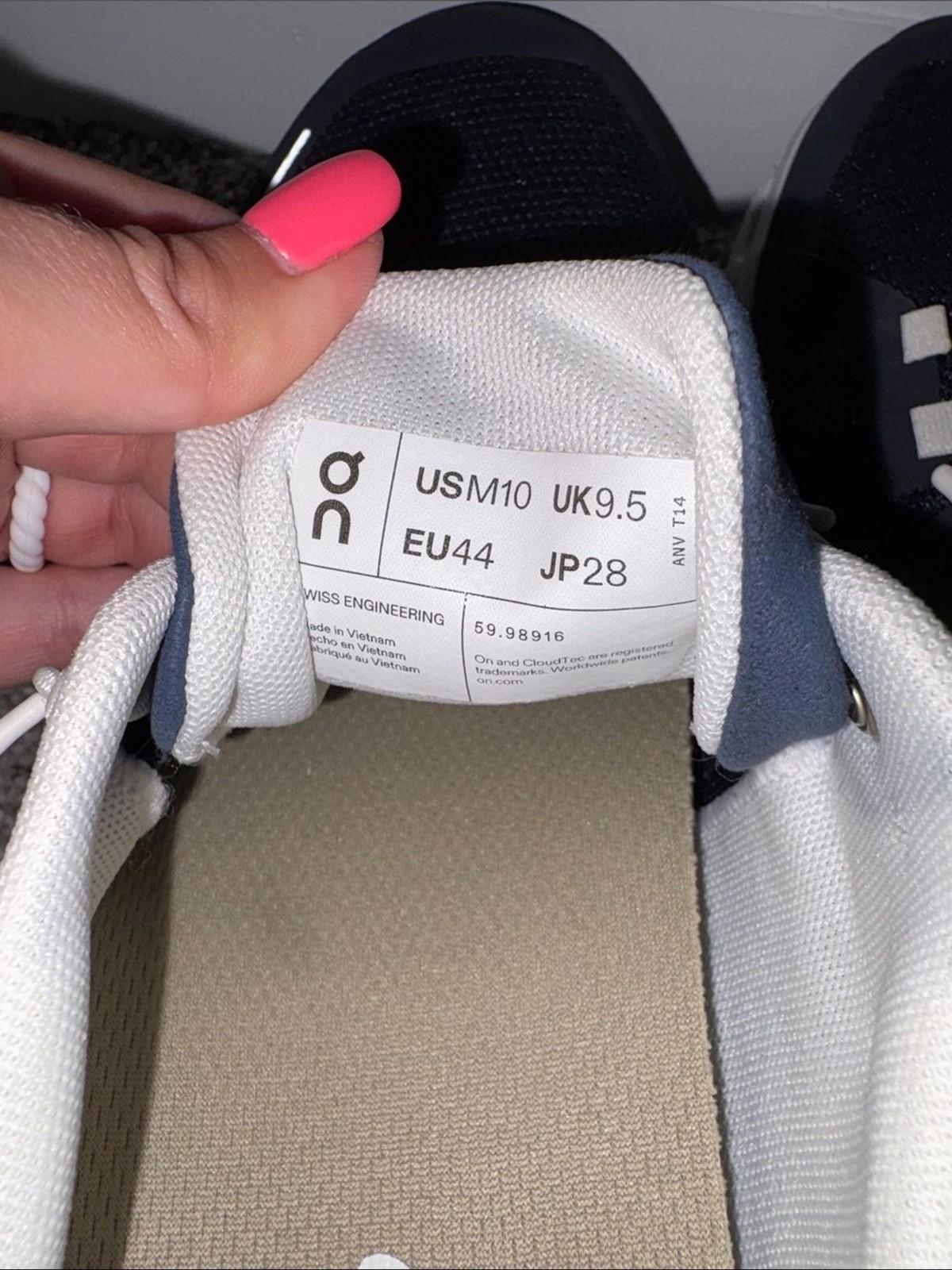 On Men’s Cloud 5 Sneakers in the Midnight/White