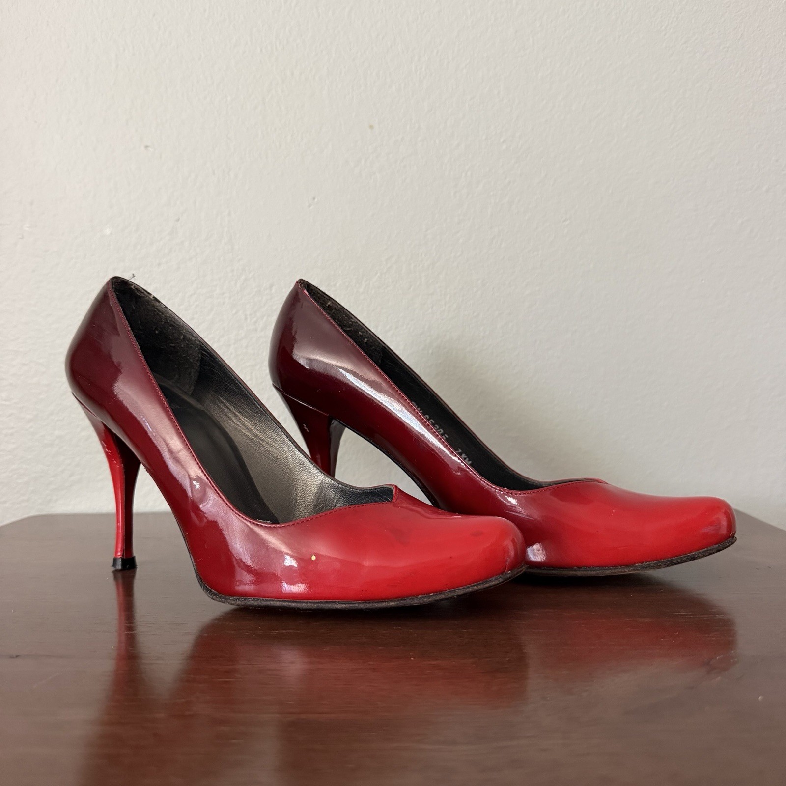 Stuart Weitzman Ombré Red Patent Leather Pumps Size 7.5