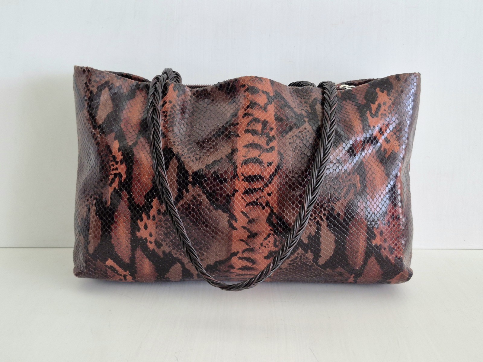 Falor Le Borse Earth Tones Snakeskin Embossed Leather Medium Tote/ Shoulder Bag