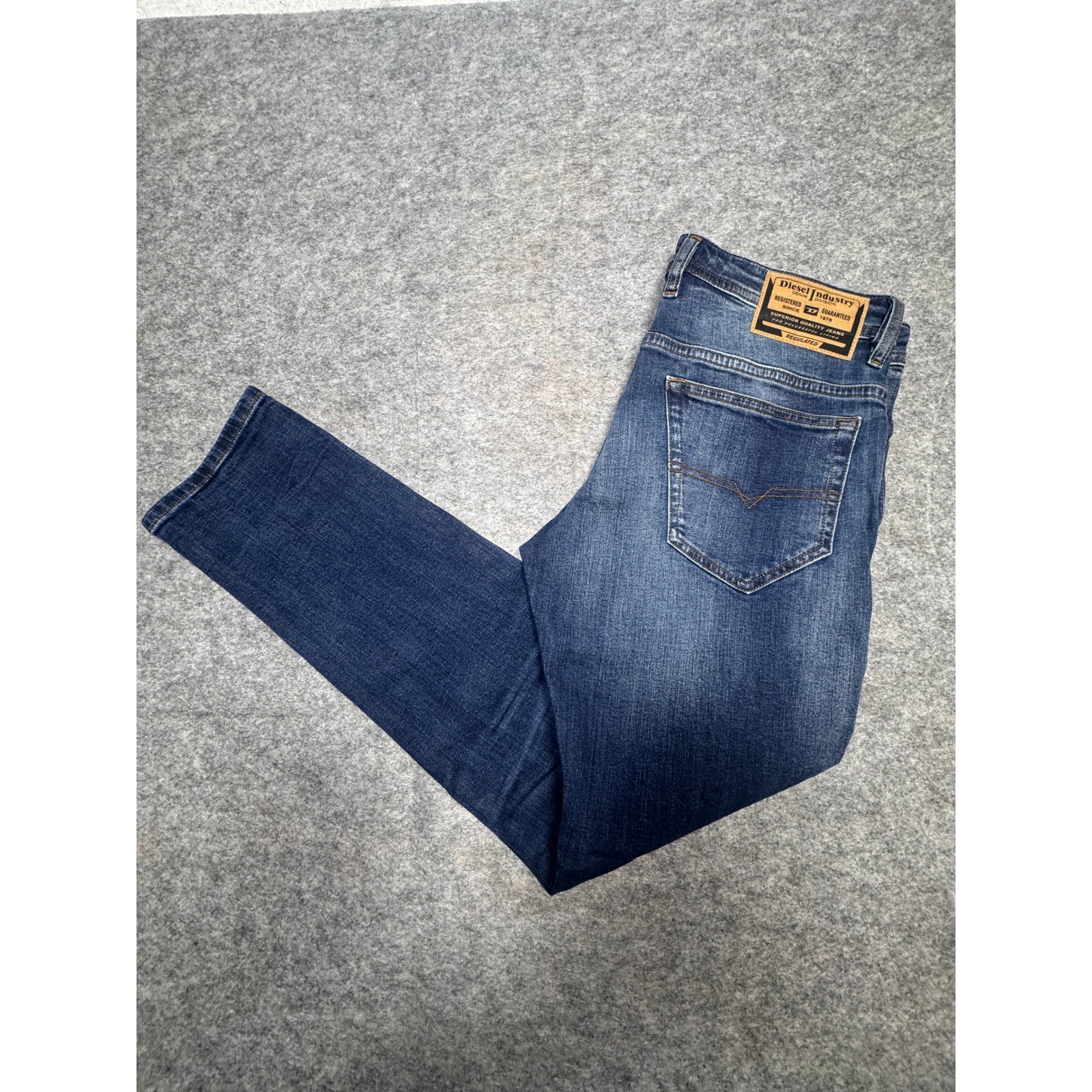 Diesel Thommer-R Slim Fit Jeans Mens 34×32 Medium Wash Blue Denim A13342RB062