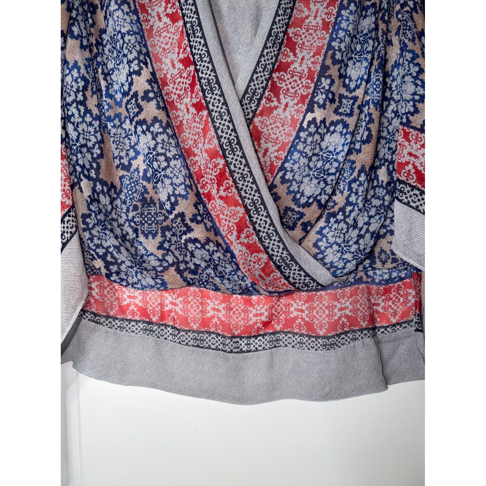 BCBGMAXAZRIA Womens S 100% Silk Medallion Print Wrap Blouse Blue Red Grey Small