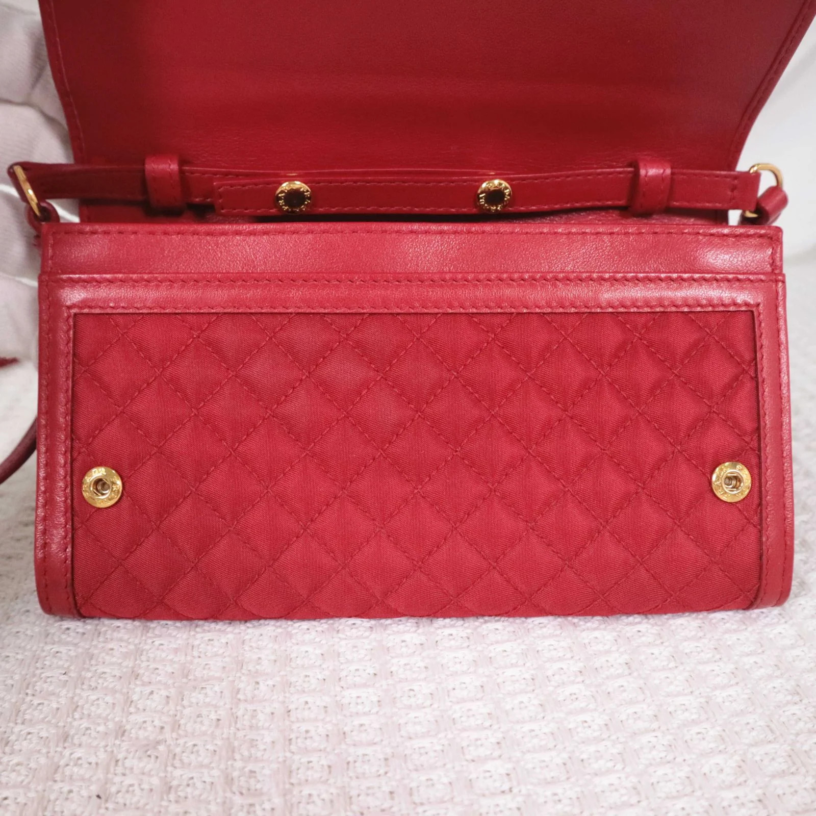 Prada Wallet On Chain Woc Red Tessuto Nylon Calfskin (mm042926f7r)