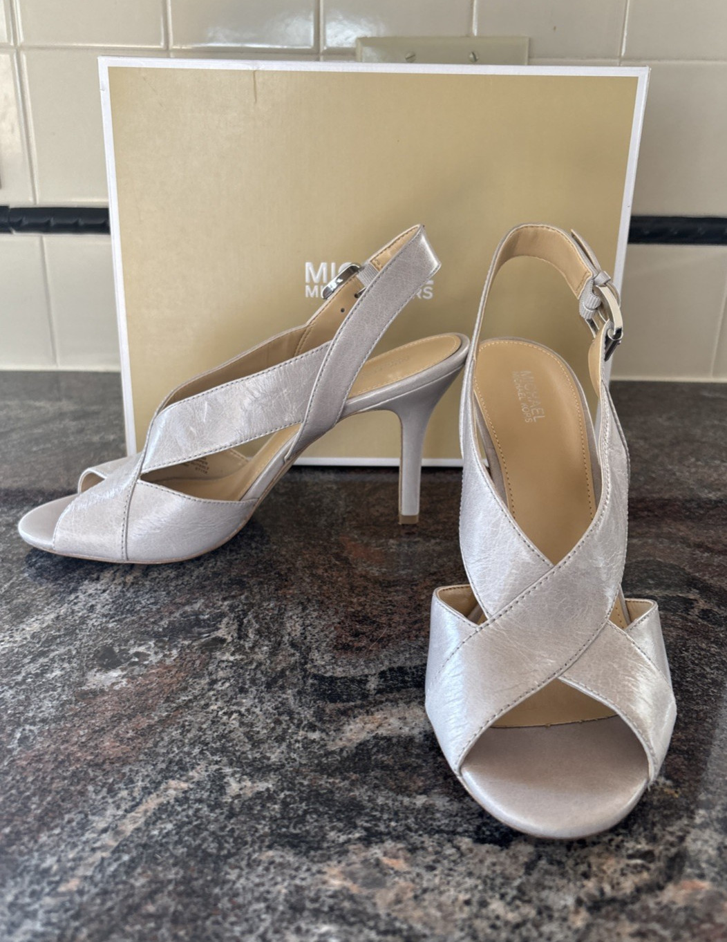 8.5 MICHAEL Michael Kors Becky Strappy Sandals Heels Pearl Grey Open Toe EXC